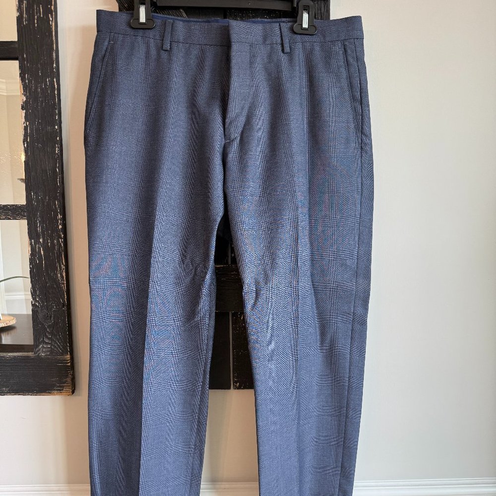 Banana Republic Men's Dress Pants, Style: Tailored Slim Fit, Size: 33x30, Blue